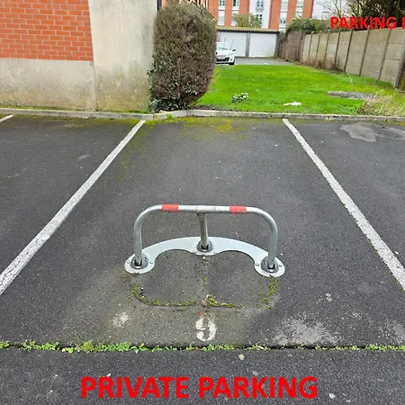 1 Lit King Size Centre Parking Prive Arras