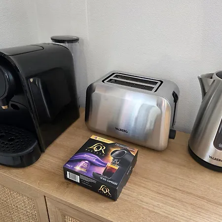 1 Lit King Size Centre Parking Privé Appartement