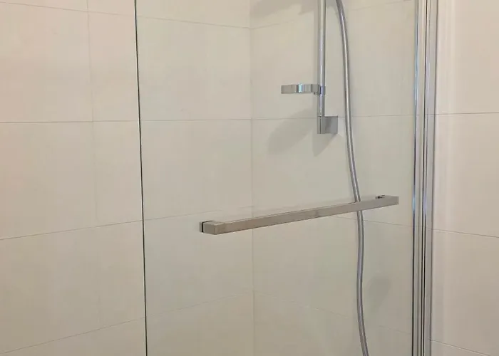 1 Lit King Size Centre Parking Privé Appartement *
